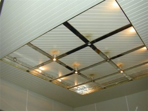 Подвесной реечный потолок